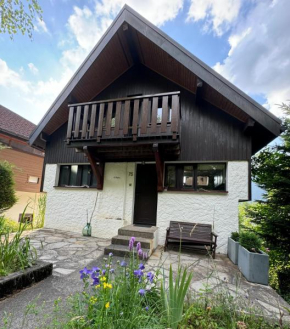 Studio neuf rez de jardin dans chalet individuel